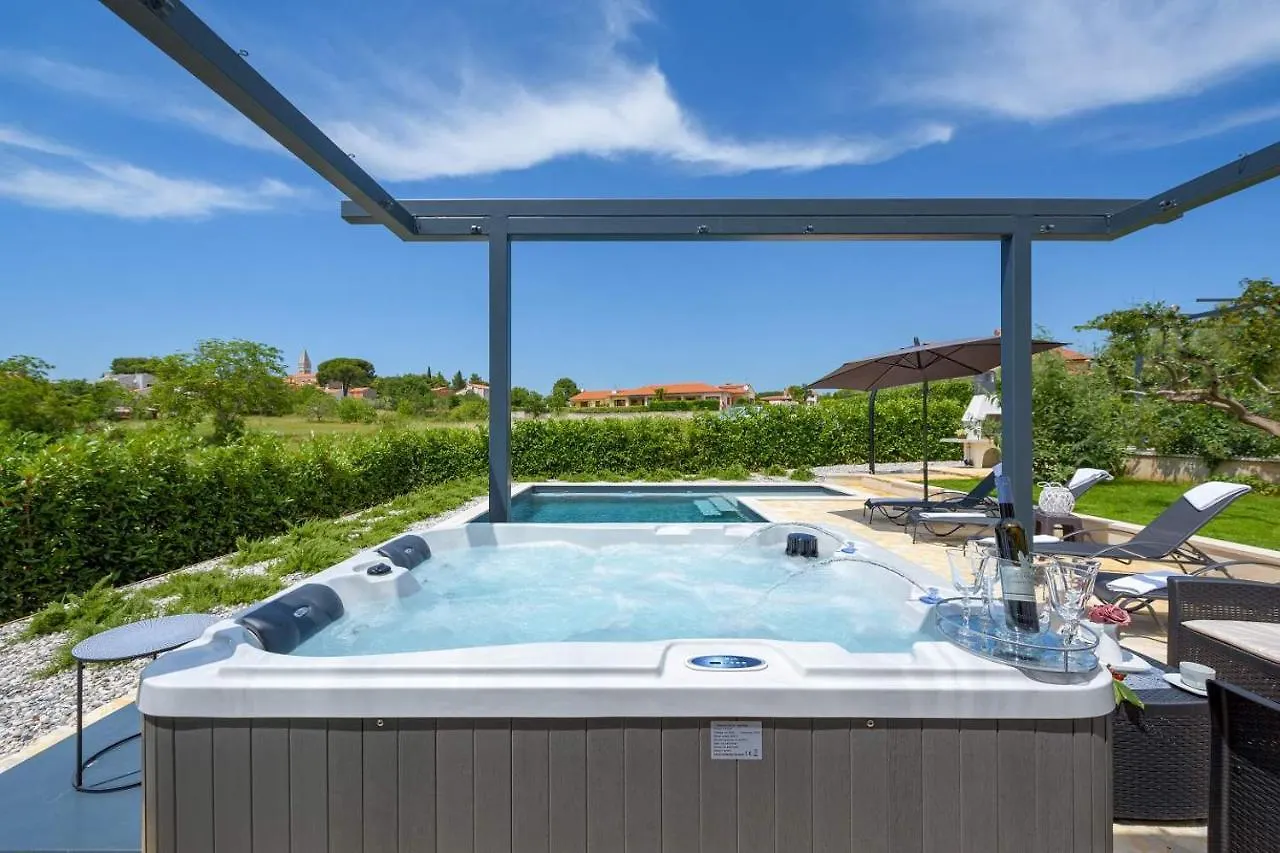 Villa Marelica Kastelir Croatia